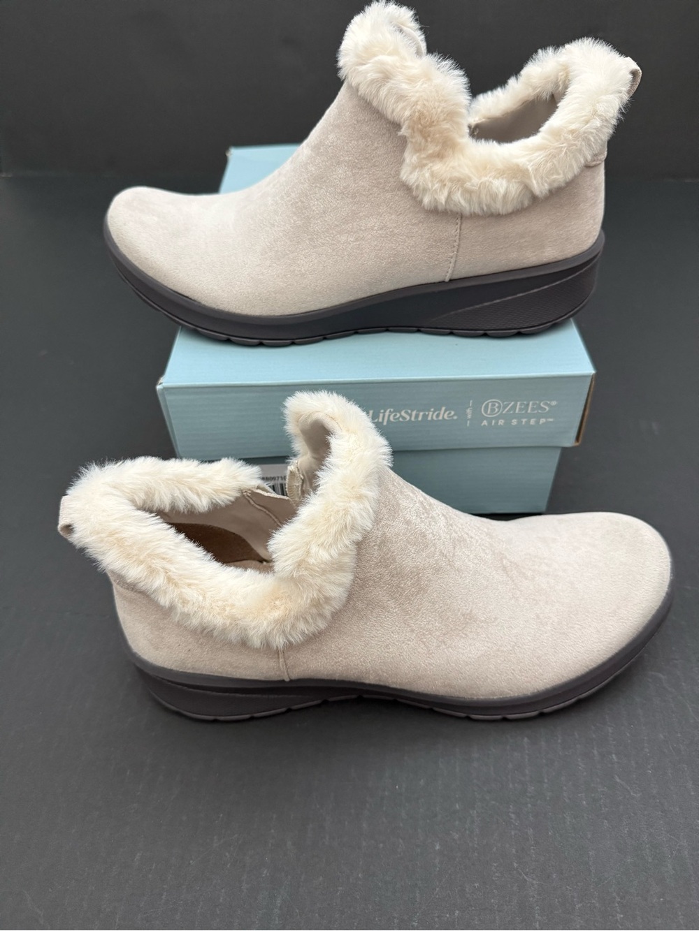 Life Stride BZEES Women's Beige Faux-Fur Ankle Booties Size 10 - Picture 11 of 14